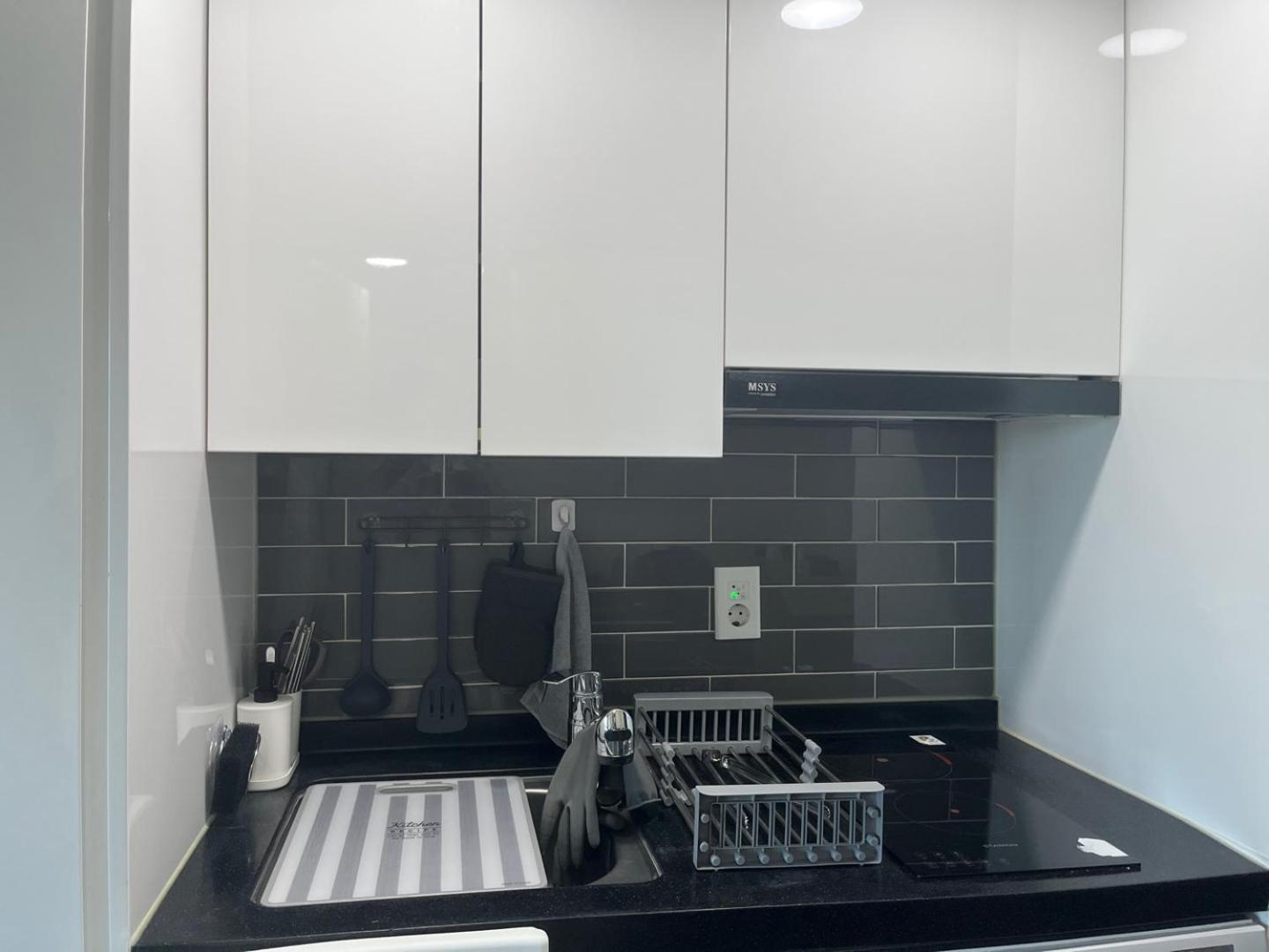 Aparthotel Chic Grey House *
